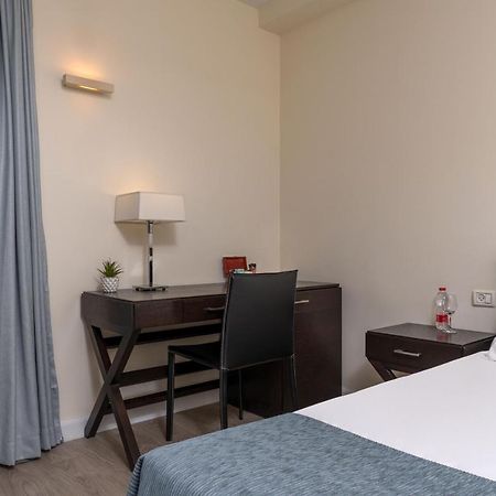 Hod Hasharon Luxury Apartment Herzelia Exterior foto