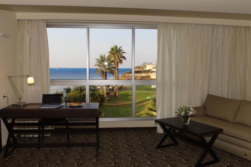 Hod Hasharon Luxury Apartment Herzelia Restaurant foto